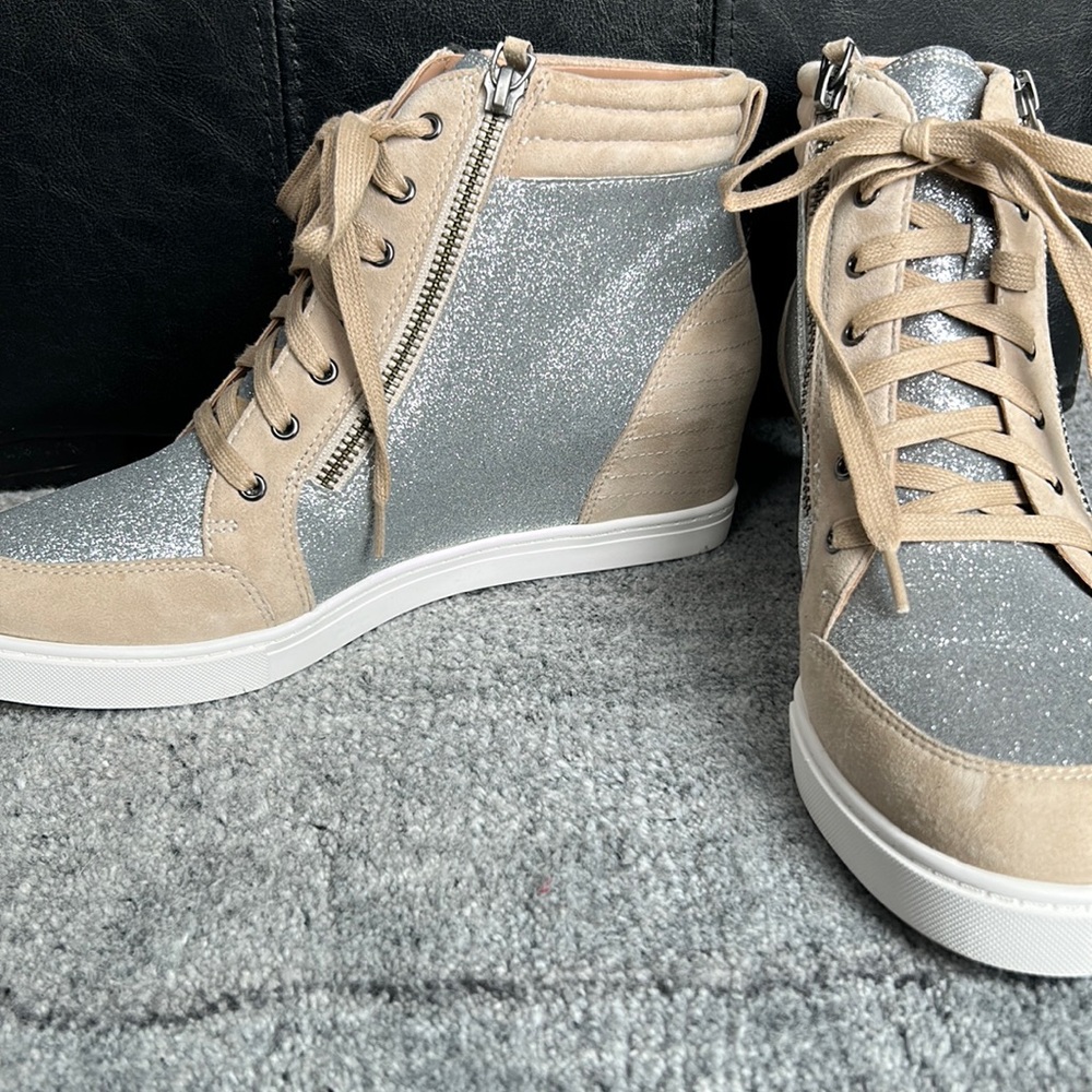 NEVER WORN Wedge Sparkle Sneaker 🪩